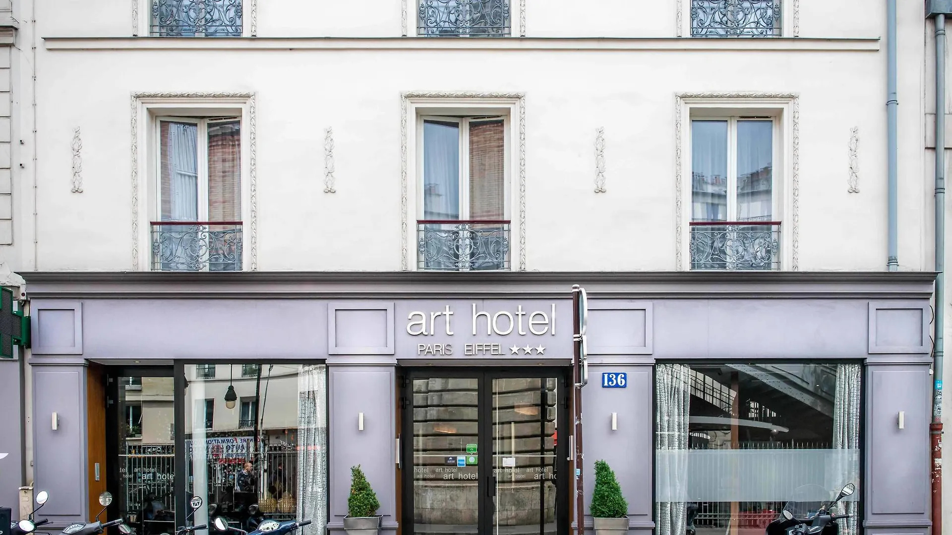 Hotel Art Eiffel Paris