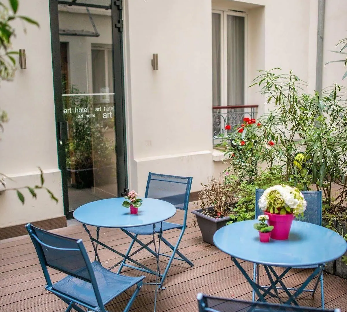 Art Eiffel Hotel 3*